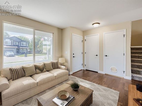 4th image of 388 Lionel Ln