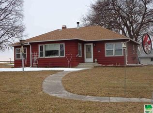 3671 470th St, Orange City, IA 51041
