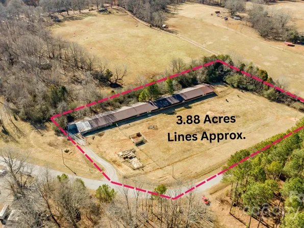 168 Hudspeth Rd, Statesville, NC 28677