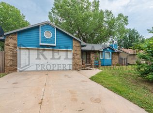 1918 N Floyd St, Wichita, KS 67212