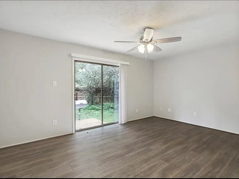 24 E Bigelow Oak Ct — Photo 4