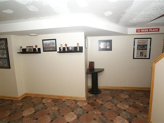 3rd image of 6918 Jefferson Ave