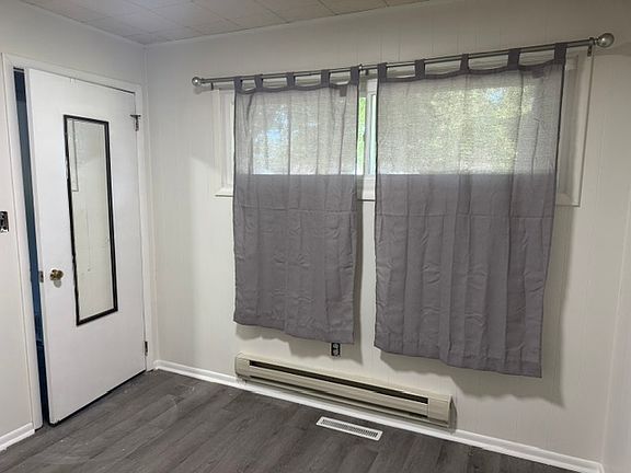 5th image of 3103 Lincoln Ave