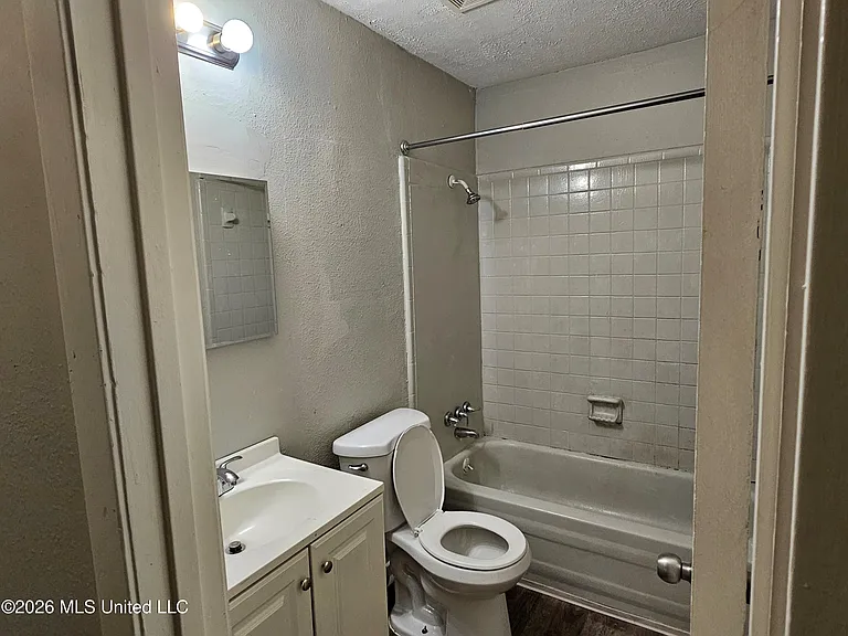 227 Lawrence Rd — Photo 9