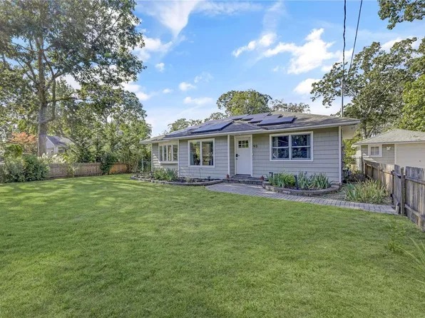 93 Temple Avenue, Flanders, NY 11901