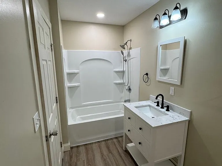 314 S Excelsior Ave — Photo 9