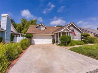 25845 Mendoza Dr, Santa Clarita, CA 91355