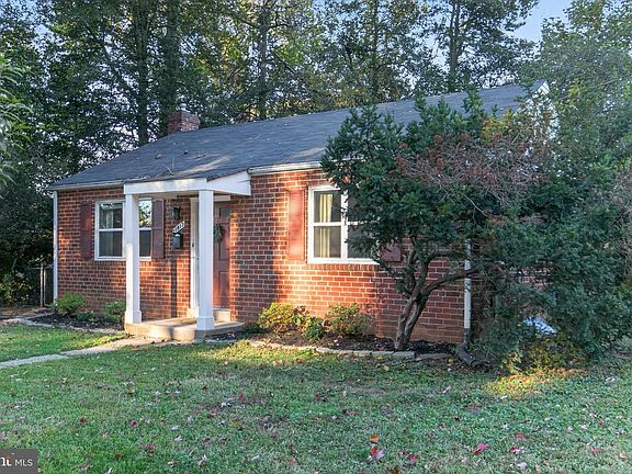 2nd image of 11813 College View Dr