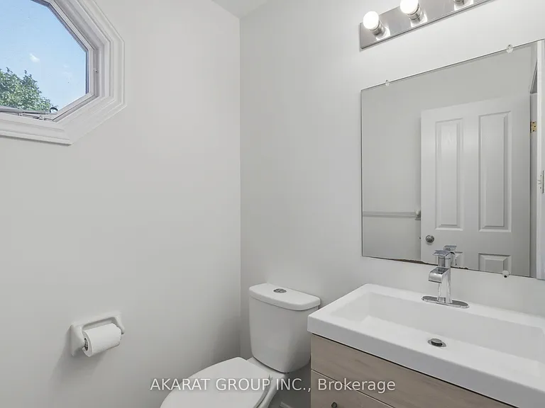 70 Sunnyside Dr #9 — Photo 5