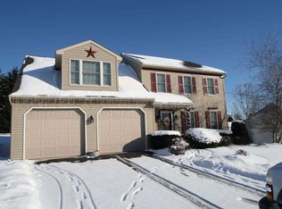 605 Kenyon Dr, Red Lion, PA 17356