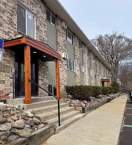 595 Wagner Dr #7 — Photo 15