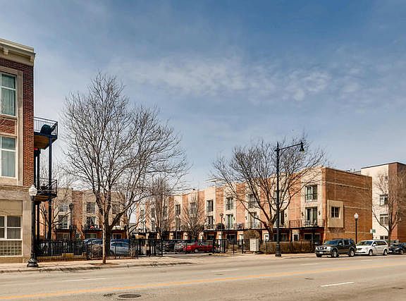 2nd image of 1826 S Michigan Ave Unit E