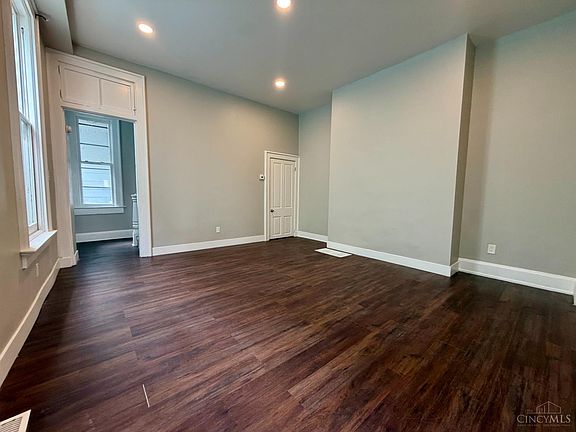 5th image of 1635 Hoffner St