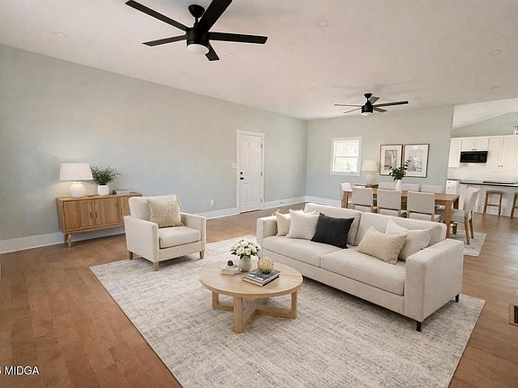 4th image of 2371 Kensington Rd