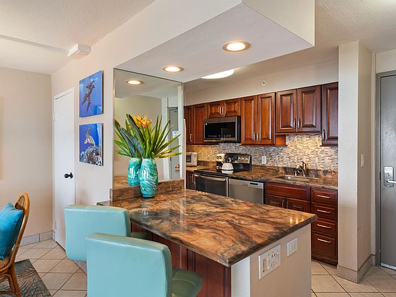 3rd image of 4327 Lower Honoapiilani Rd APT 309