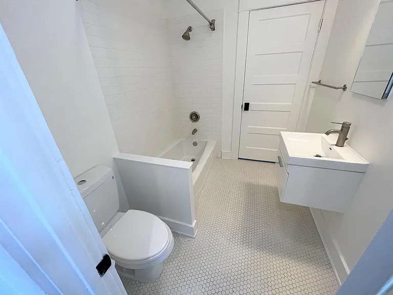 9054 Carson St #D — Photo 8
