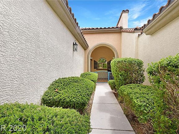 3rd image of 156 Coyote Rock Ct