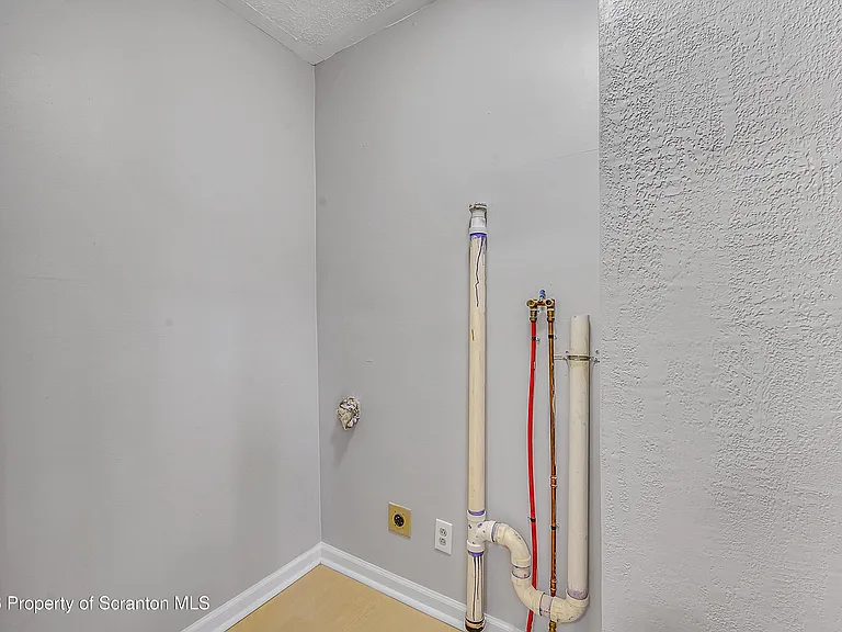 958 Ridge Ave #1 — Photo 19