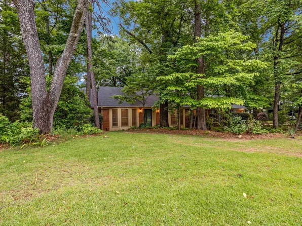 1512 Sequoia Trl, Alabaster, AL 35007