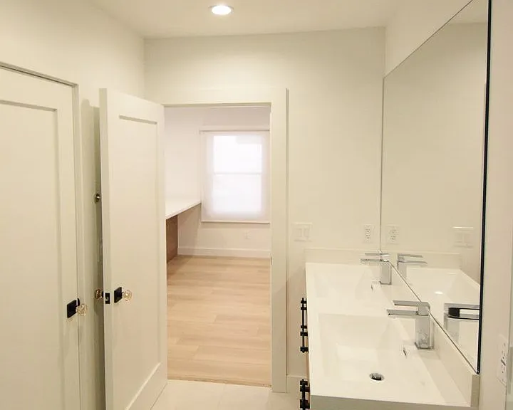 317 Ocean Park Blvd — Photo 27