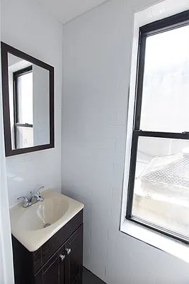 Rented by Compass | media 22