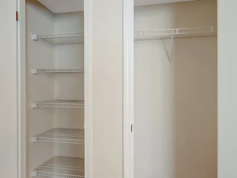 Regal Pointe Apartment Homes — Photo 13