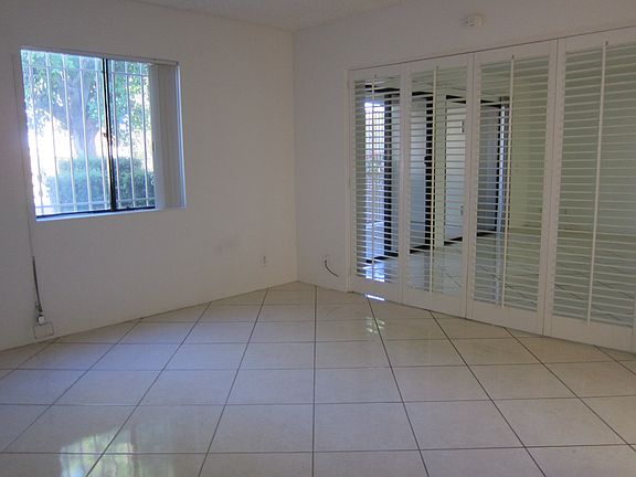 5th image of 2053 N Via Miraleste Unit 914