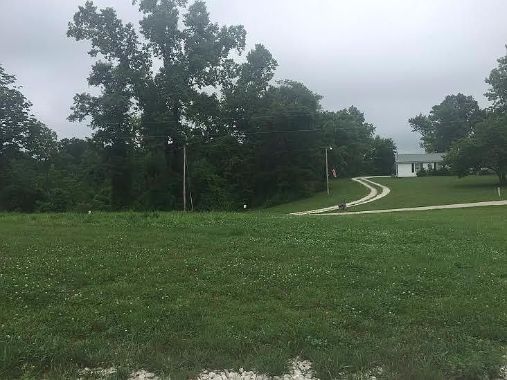 2nd image of 506 Lower Cane Creek Rd