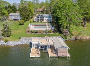 228 Pine Knob Cir, Moneta, VA 24121