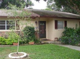 19 Villa Villar Ct, Deland, FL 32724