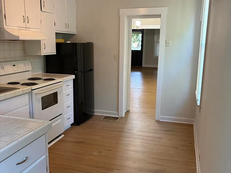 3213 Marion Ct — Photo 3