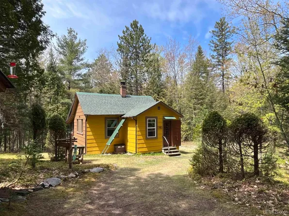 County Road Na, Marquette, MI 49855