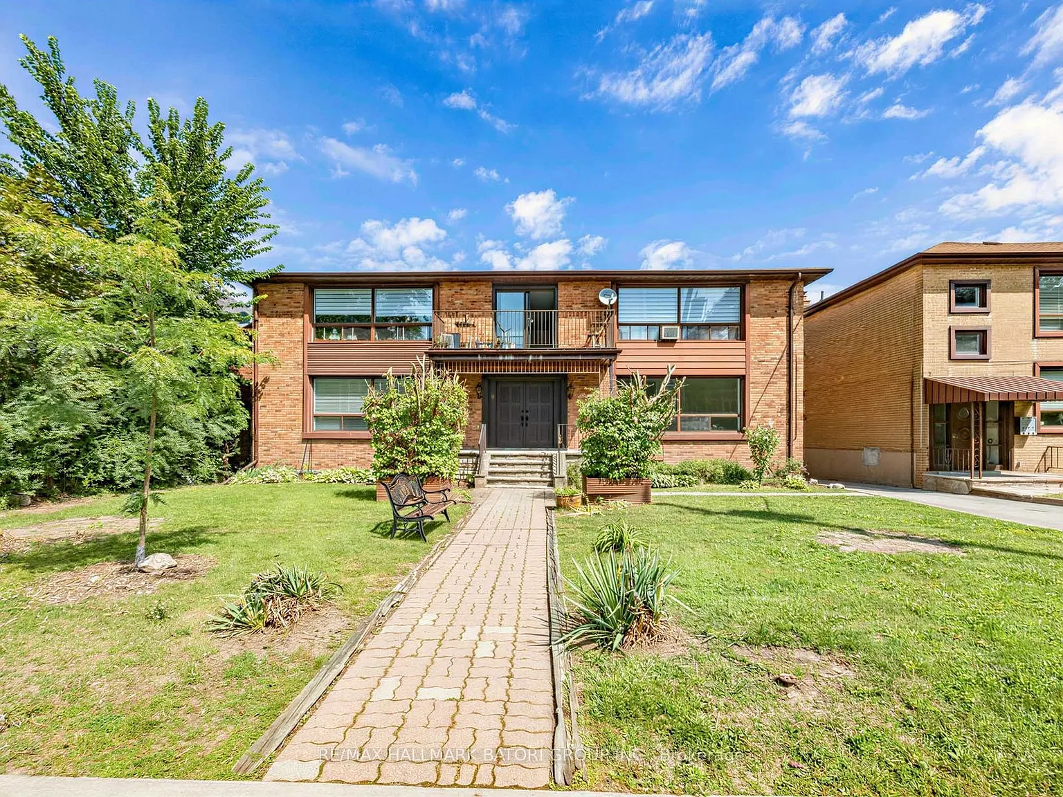 2 bed, $3,900 — Photo 1