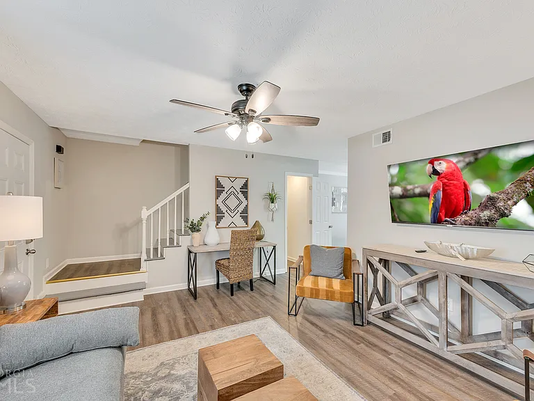 2304 Salt Springs Pl — Photo 2