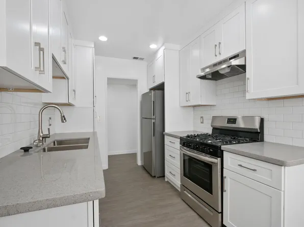 828 18th St in Santa Monica - steps to Montana Ave!, 828 18th St #4, Santa Monica, CA 90403