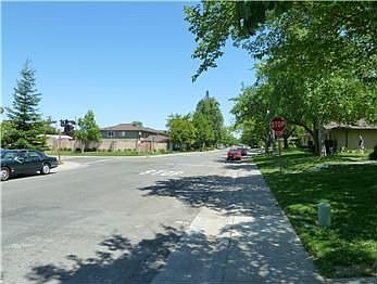 2nd image of 4420 Greenholme Dr APT 4