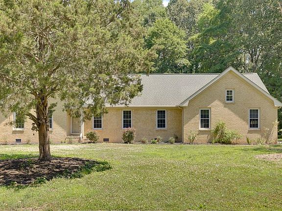 2nd image of 204 Arch Rd