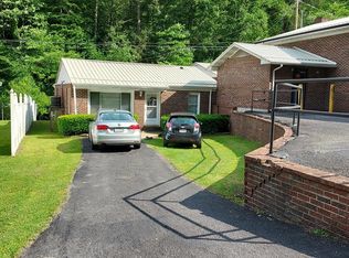 1893 Lovers Gap Rd, Vansant, VA 24656