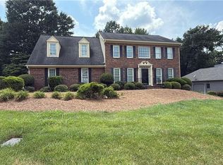 1901 Travers Cir, Lawrenceville, GA 30044