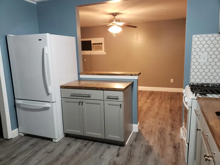 14143 Irene Ave — Photo 3
