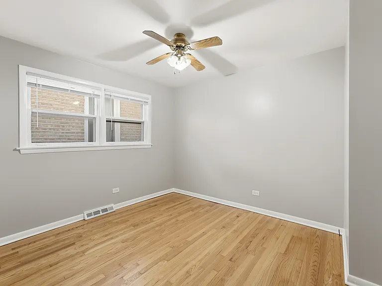 5906 Capulina Ave — Photo 12