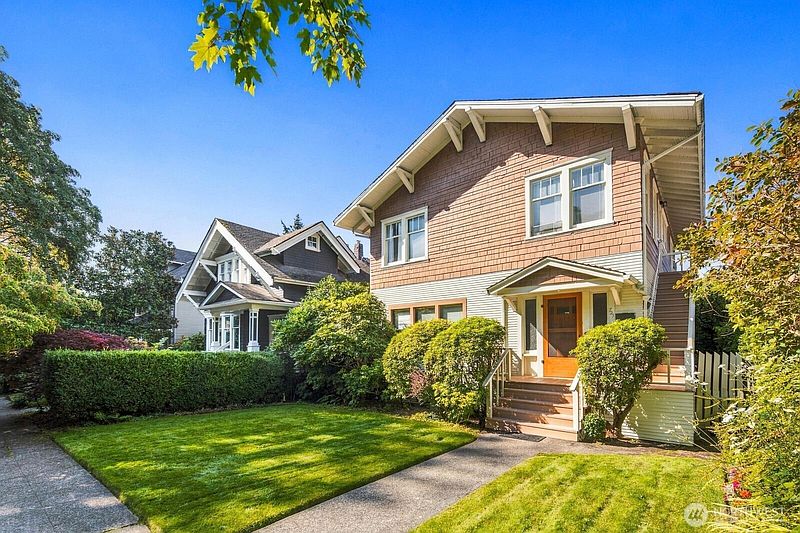 2nd image of 721 21st Avenue E