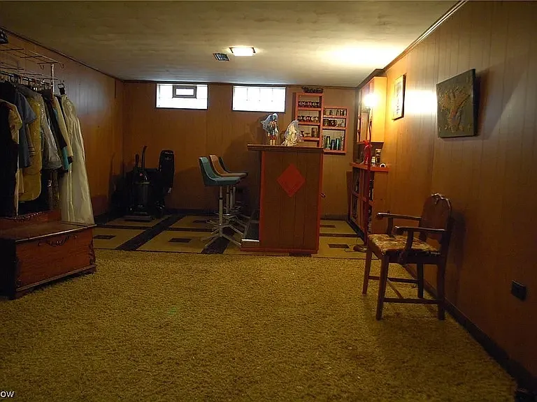 6254 Mandalay Dr — Photo 10