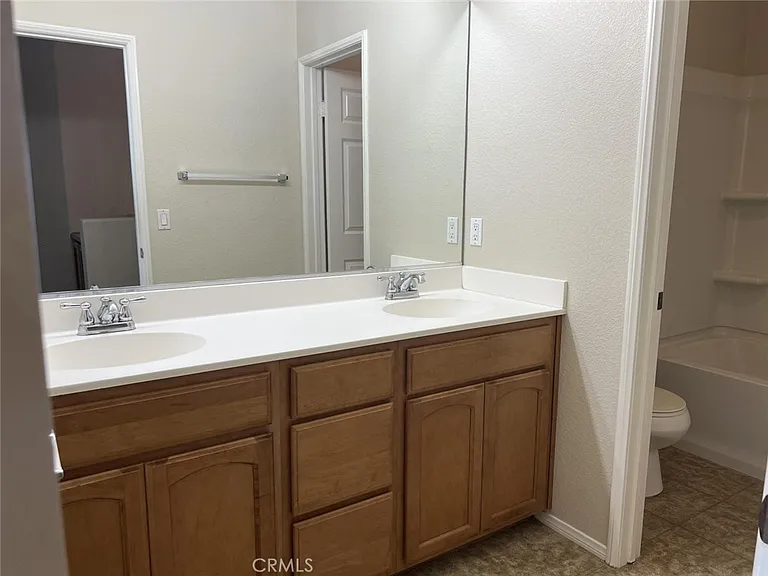 15329 Oak Tree Dr — Photo 29