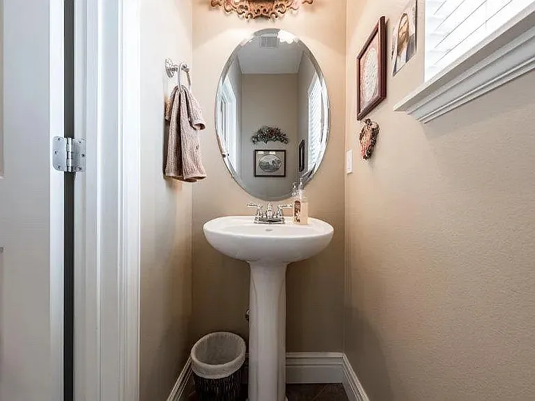 2296 S Hunter Dr — Photo 18