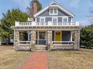 44 South St, Medfield, MA 02052