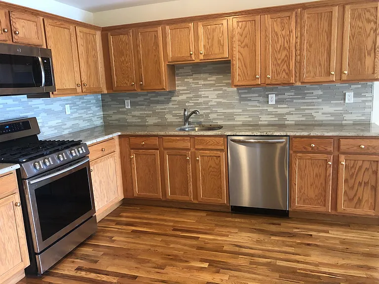 344 Amboy Ave #360 — Photo 3