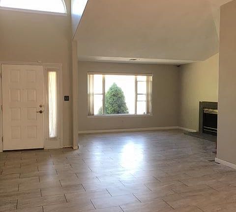 Entry and livingroom