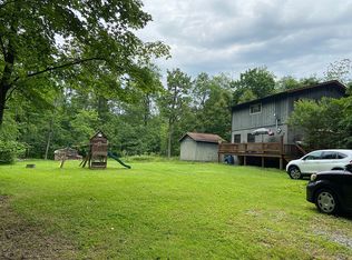 142 W Lake Rd, Acme, PA 15610