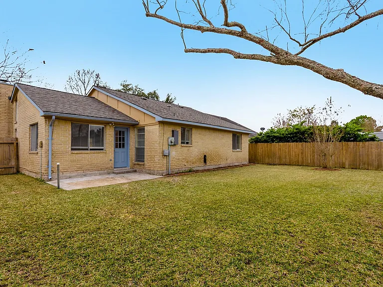 2703 Ferry Lndg — Photo 32